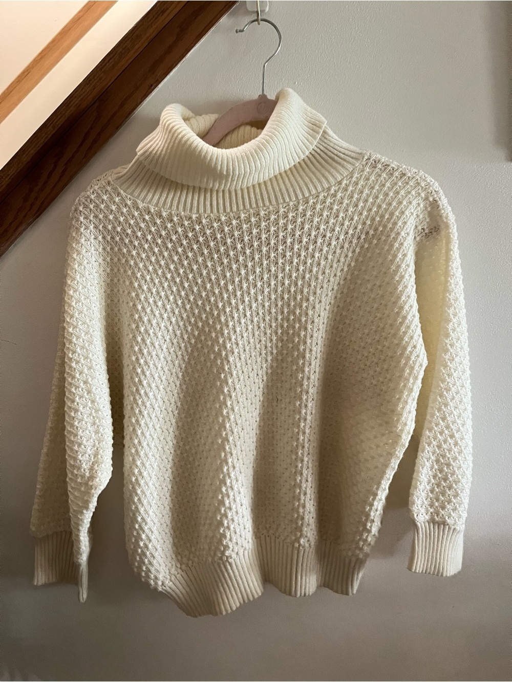 Vintage Women's Cream Turtleneck Knit Sweater - Cozy Textured Pullover